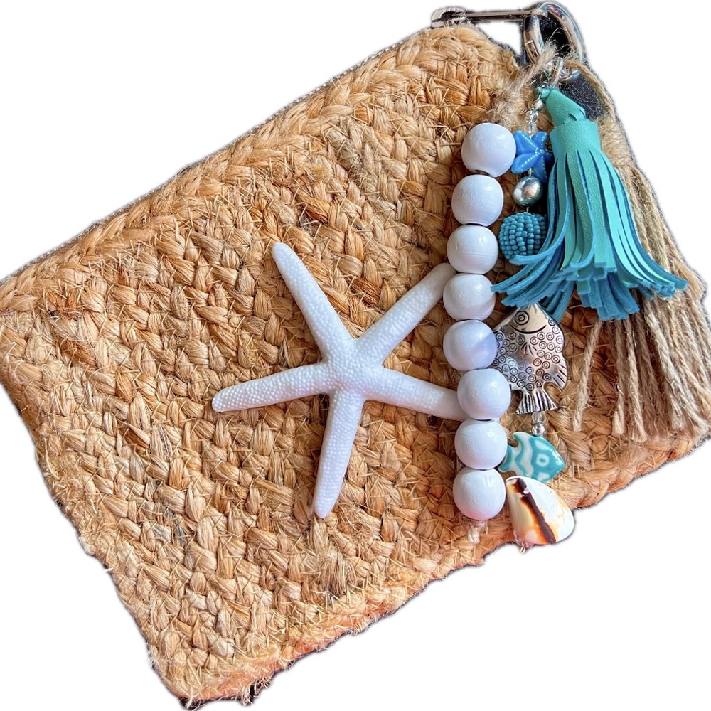 New Handmade Straw/Raffia embellished Clutch.